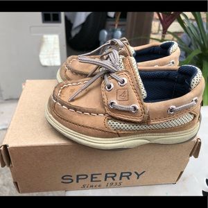 SOLD!! Sperry boat shoes
